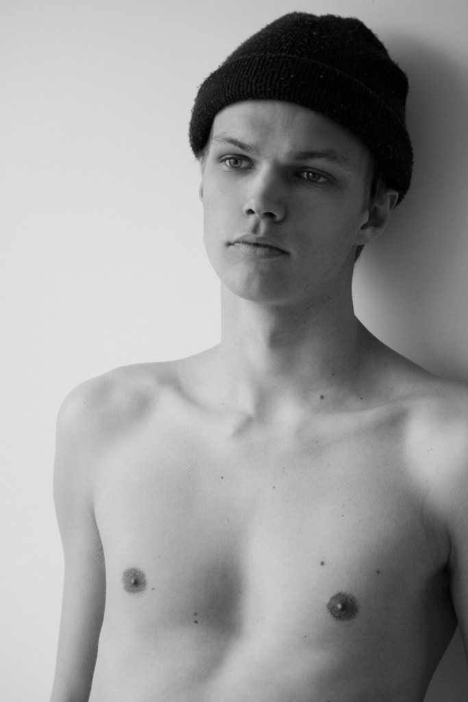 henrik6-683x1024
